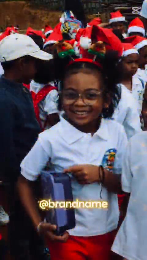 🎄✨ Joyeux Noël à tous ! ✨🎄

Toute l’équipe de L’île des Enfants Madagascar souhaite un très joyeux Noël à nos chers élèves, à leurs familles ainsi qu’à l’ensemble de notre communauté éducative.

Qu...