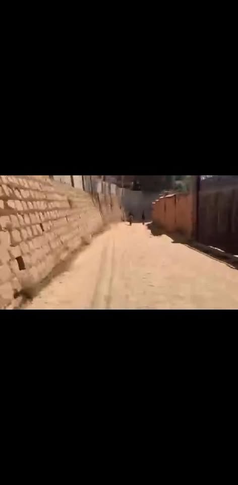 🎥 Voici une petite vidéo pour vous montrer le chemin depuis notre siège jusqu’au collège et lycée !
Parce que parfois, une image (ou une vidéo 😉) vaut mieux que mille mots.

N'hésitez pas à la part...