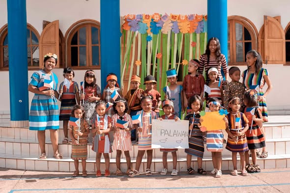 📣📣Les domaines d’apprentissage en Moyenne Section (MS)🤗

En Moyenne Section, les enfants poursuivent leurs découvertes dans un cadre structuré et bienveillant. Les apprentissages sont organisés aut...