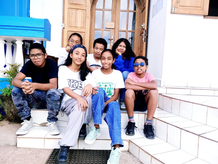 👉La liberté s'acquiert avec la discipline chez les adolescentes

La période de l'adolescence est un moment crucial de la vie, marqué par une quête intense de liberté et d'autonomie. Les adolescente...